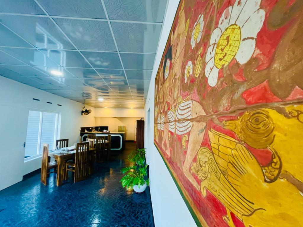 The Lake Round Guest House Kandy Bagian luar foto